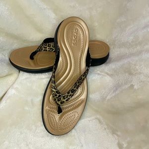 Crocs Cheetah Sandals Size 9
